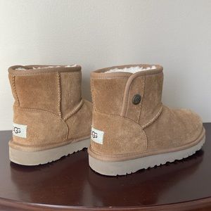 UGG JONA CHESTNUT SUEDE SHEARLING MINI GIRL'S BOOTS